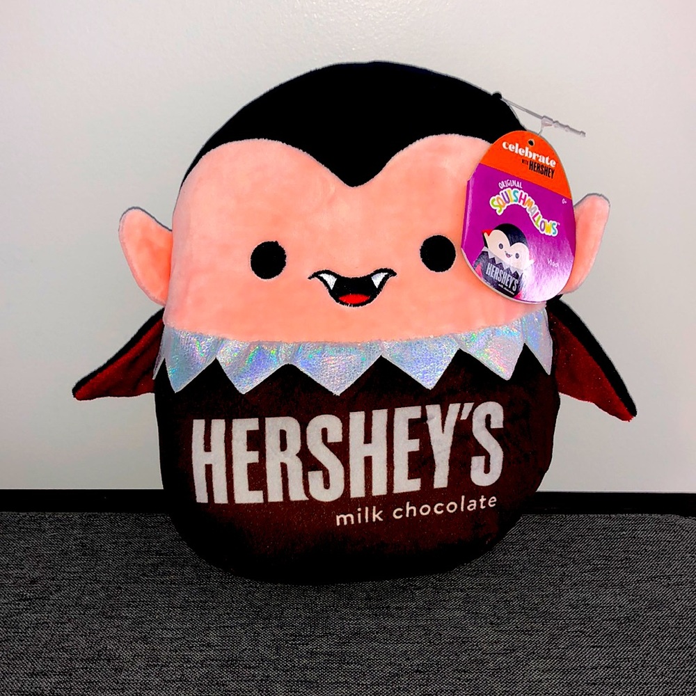 Squishmallow Vlad the Hershey Vampire